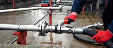 Reynolds培训服务公司如何运用CEJN Smartflow干式接头开展高危行业安全培训