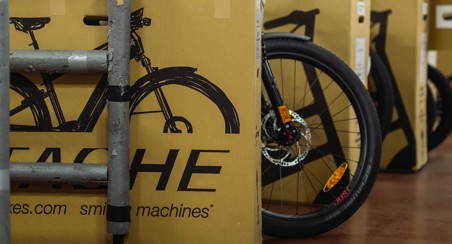 Moustache Bikes fait appel à CEJN pour réduire son impact énergétique