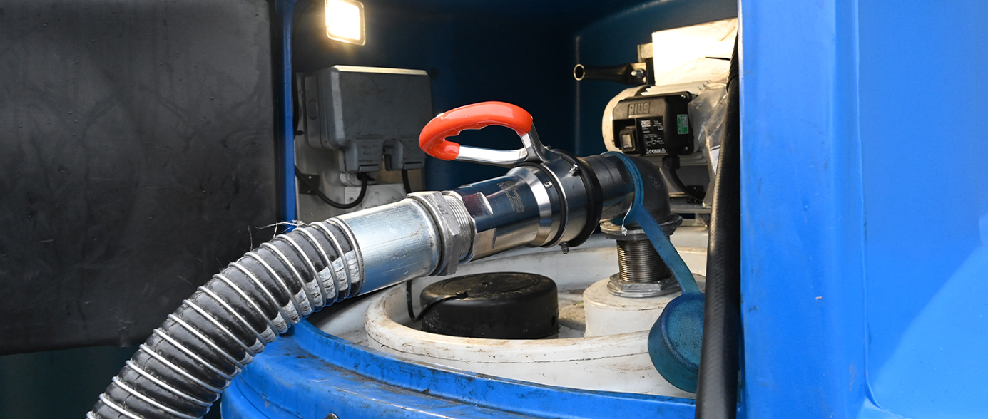 ChemPlus 如何依靠 CEJN Smartflow 干式接头实现安全的 AdBlue 配送