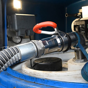 ChemPlus 如何依靠 CEJN Smartflow 干式接头实现安全的 AdBlue 配送