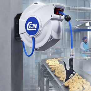 SafetyReel FS - Der Schlauchaufroller für die Lebensmittel- und Getränkeindustrie